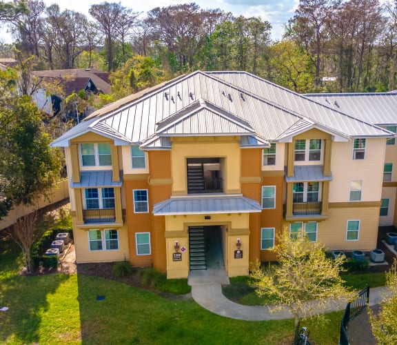 The Park Apartments On Goldenrod